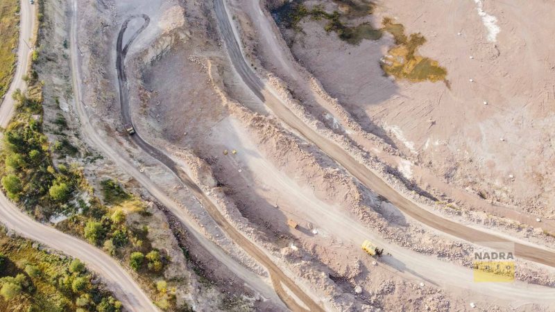 Від ДГН вимагають пояснити, як спецдозвіл на гранітний карʼєр відчужили після заборони суду