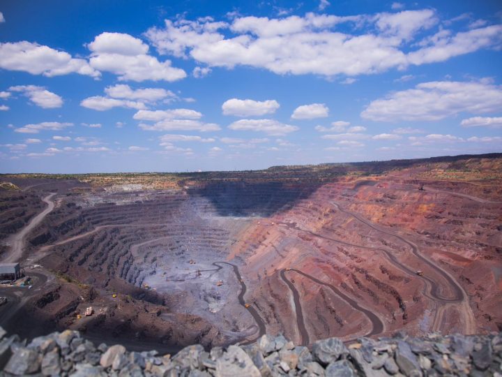 АрселорМіттал Кривий Ріг заявляє про безпідставний тиск податкової