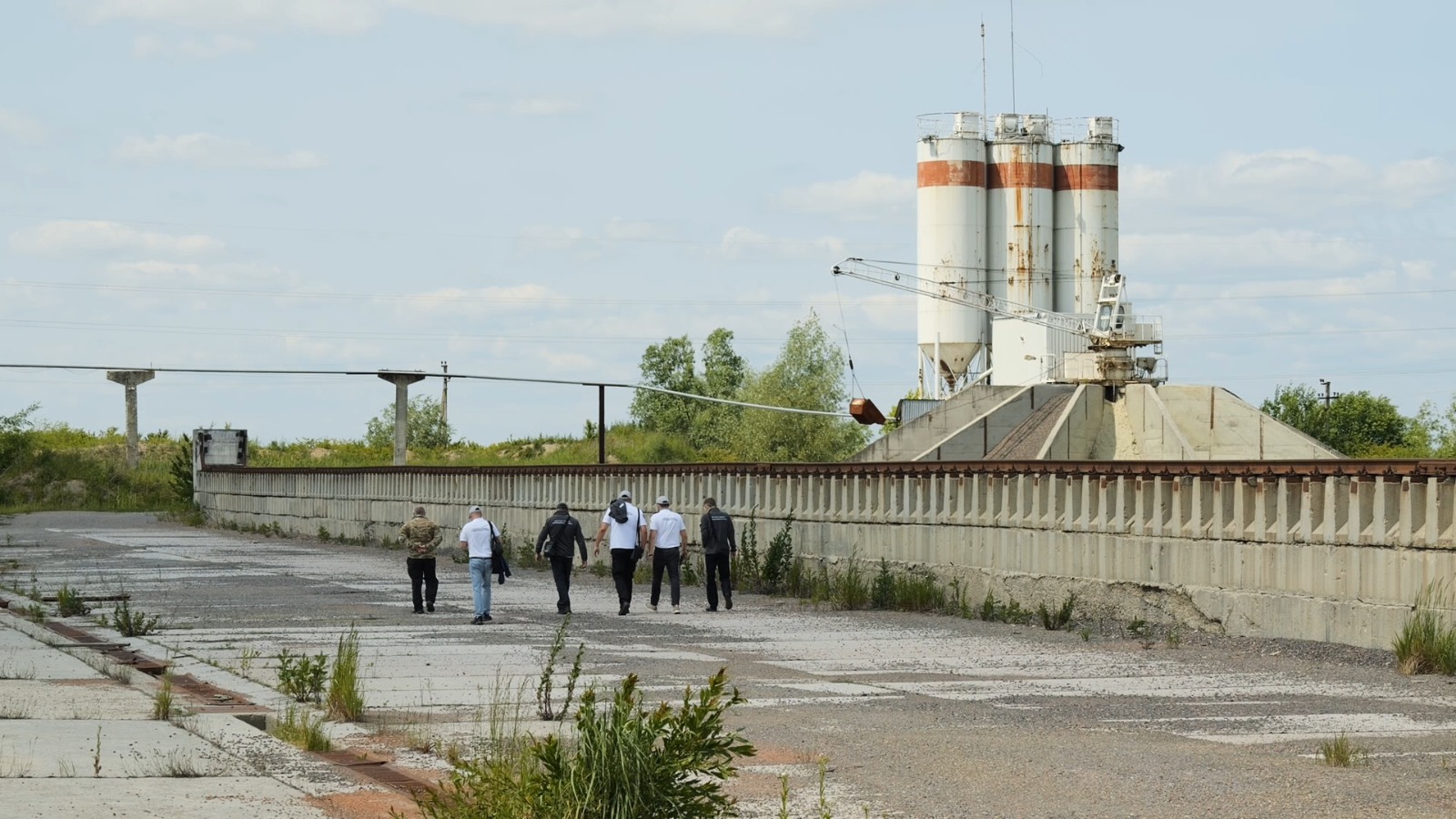 Цегельнею Медведчука за 1 грн хоче управляти фірма з орбіти ВО «Свобода» (ZAXID.NET)