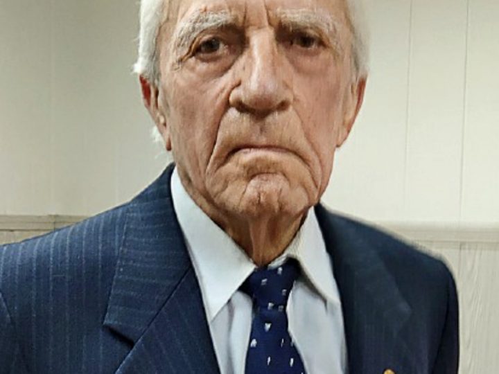 Держгеонадра відзначили найстаршого працівника галузі геології Олександра Кнішмана