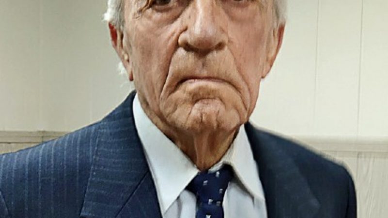 Держгеонадра відзначили найстаршого працівника галузі геології Олександра Кнішмана