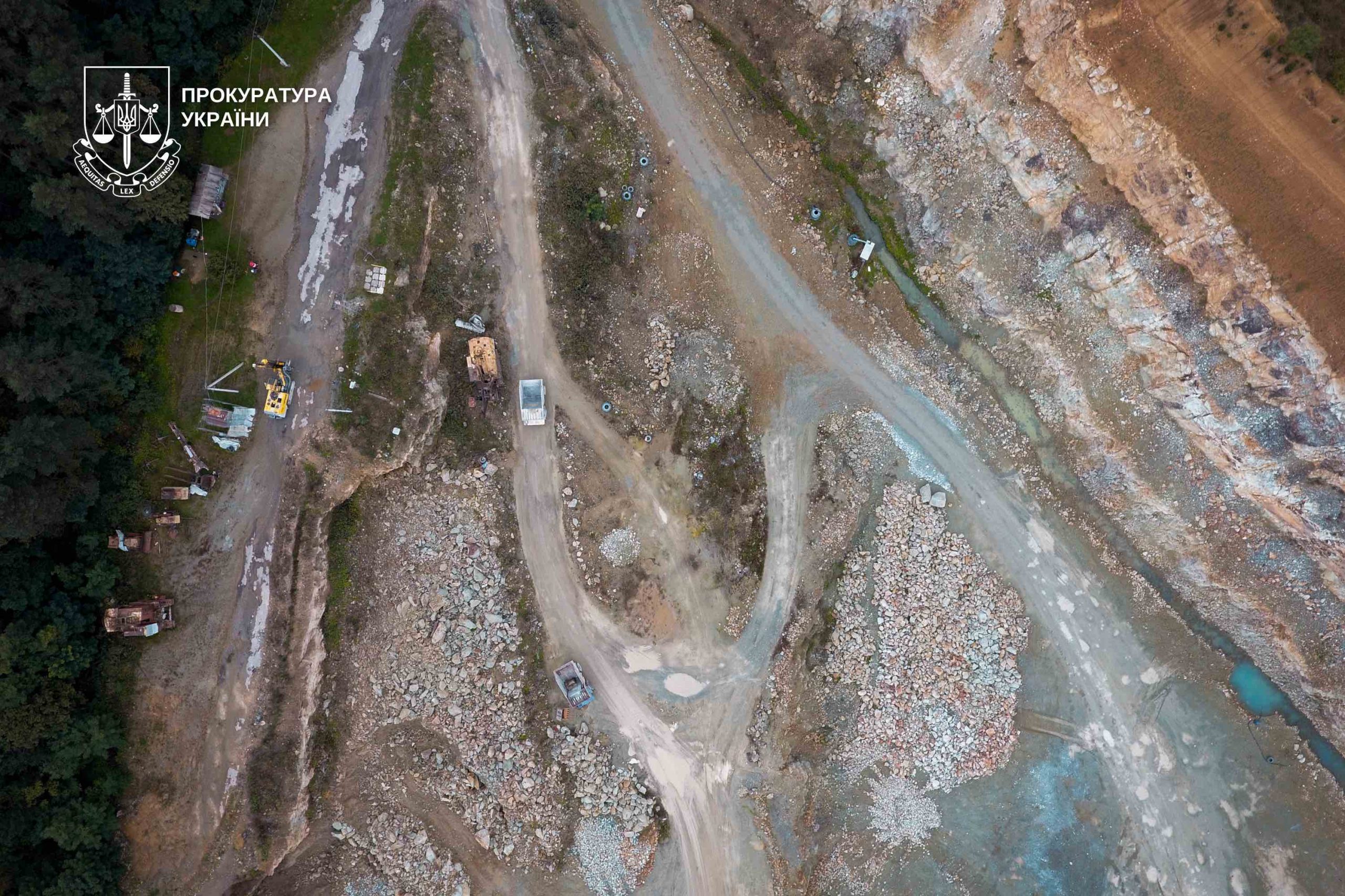 Цеолітовому заводу закидають незаконний видобуток – хто під підозрою?