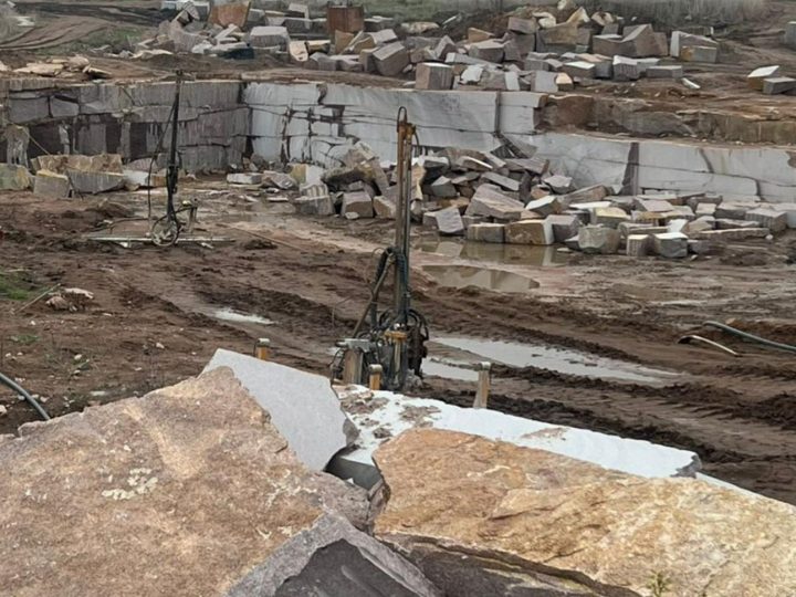 ОГП: Прокурори повернули державі родовище граніту, куплене у змові