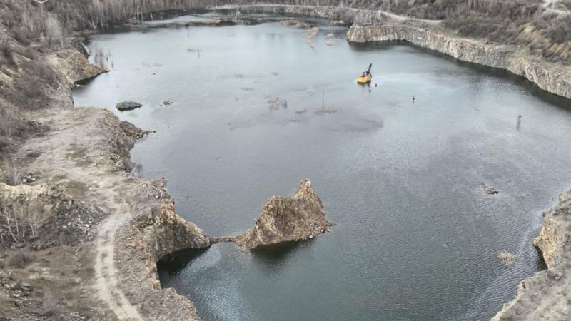 Видобував після зупинки дозволу? На Кіровоградщині судитимуть директора кар’єру