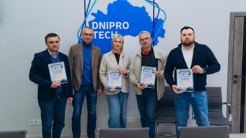 Титано-цирконієві проєкти України: від досліджень на збагачуваність – до проєктування фабрик
