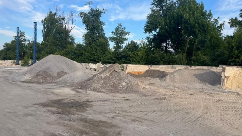 Поліція викрила схему незаконного видобутку піску у Кривому Розі