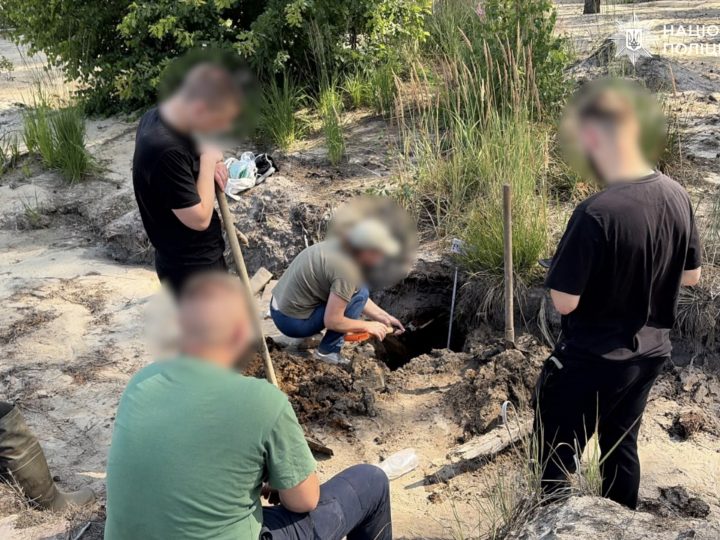 Під виглядом геологорозвідки: на Рівненщині викрили нові локації нелегального намиву бурштину