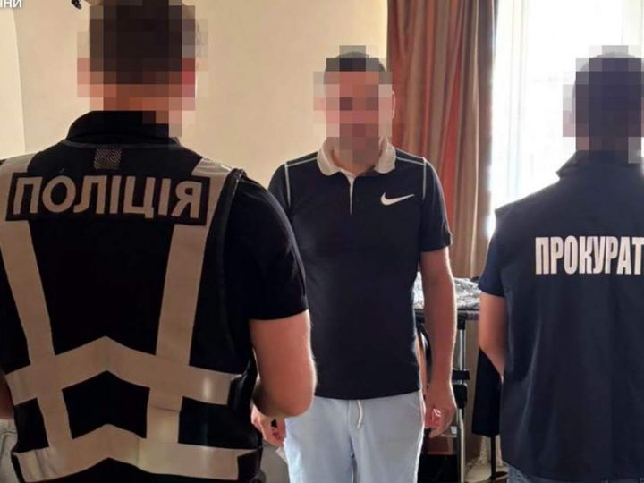 Експрацівника суду викрили на незаконному видобутку мінеральної води (ZAXID.NET)